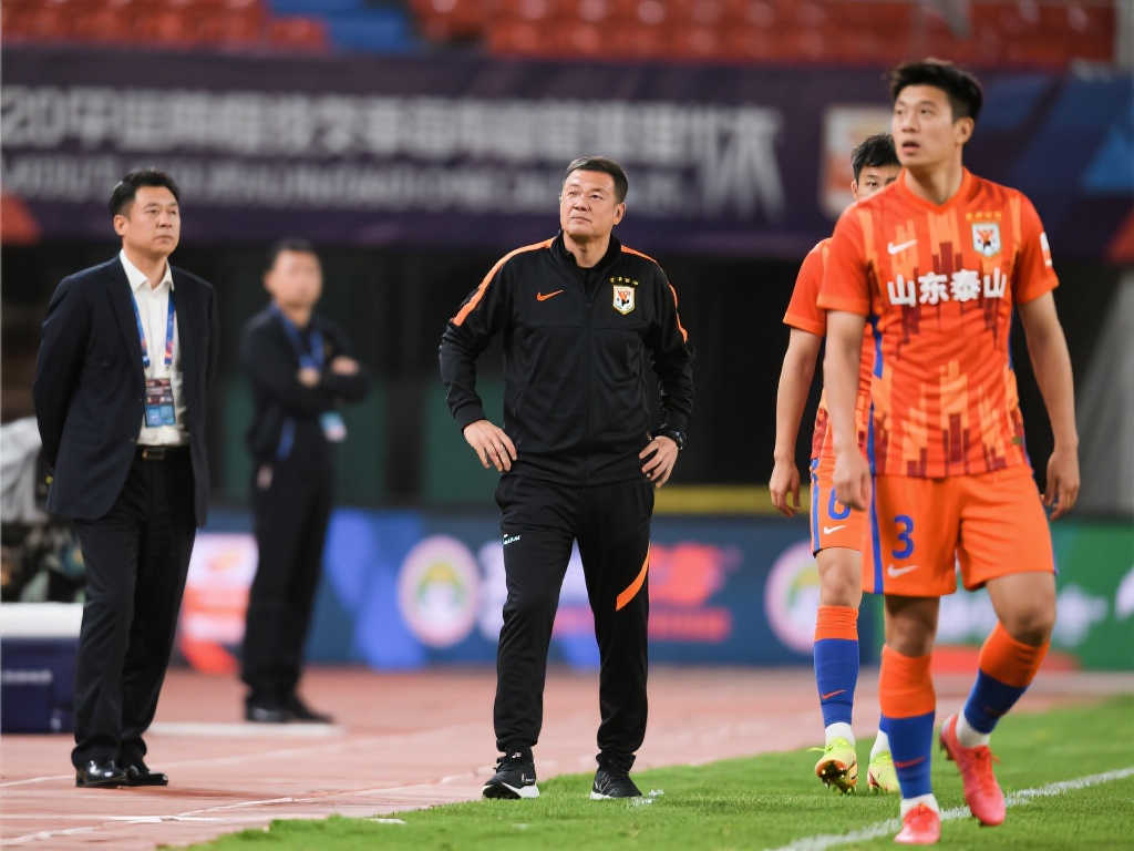 泰山困境加剧!媒体人:俱乐部欠薪风波,崔康熙压力非核心问题 泰山困境加剧!媒体人:俱乐部欠薪风波,崔康熙压力非核心问题